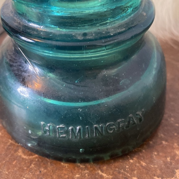 . Vintage Hemingray No. 40 Blue Glass Insulator - Picture 2 of 5